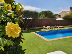 COSTA BRAVA SUITES CASA LA BAHIA piscina privada